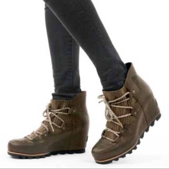 sorel sandy wedge black